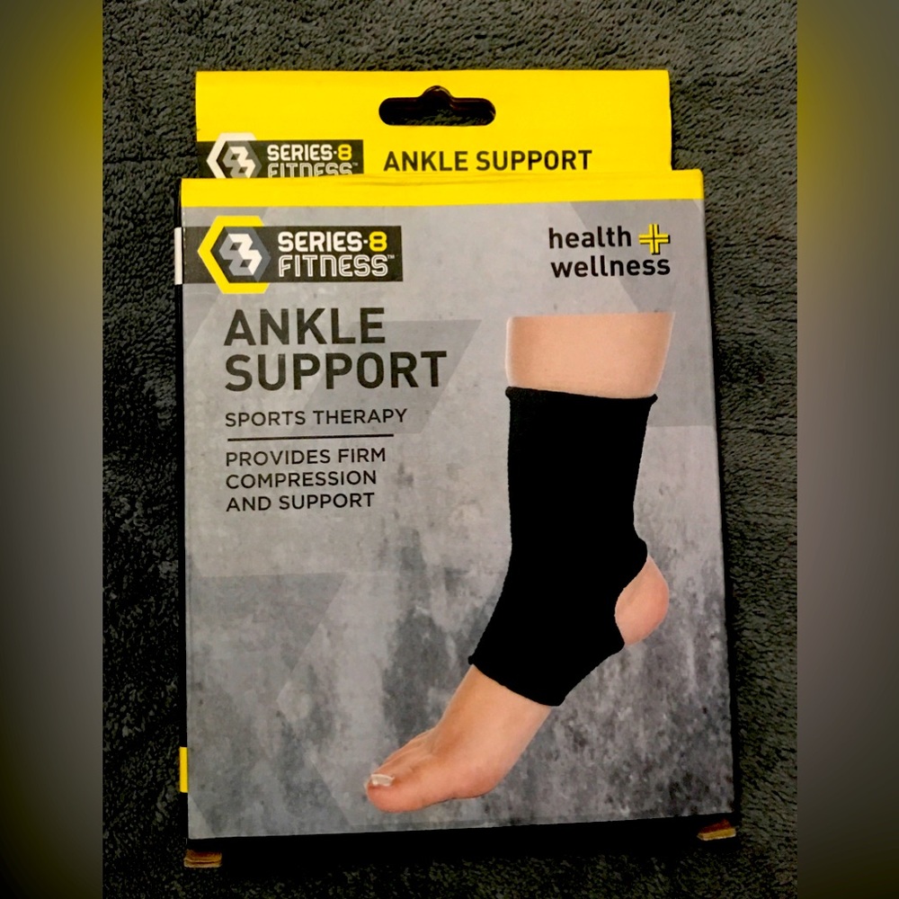 Series•8 fitness Ankle Support
